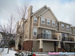 11206 Kinsley St, Eden Prairie, MN 55344