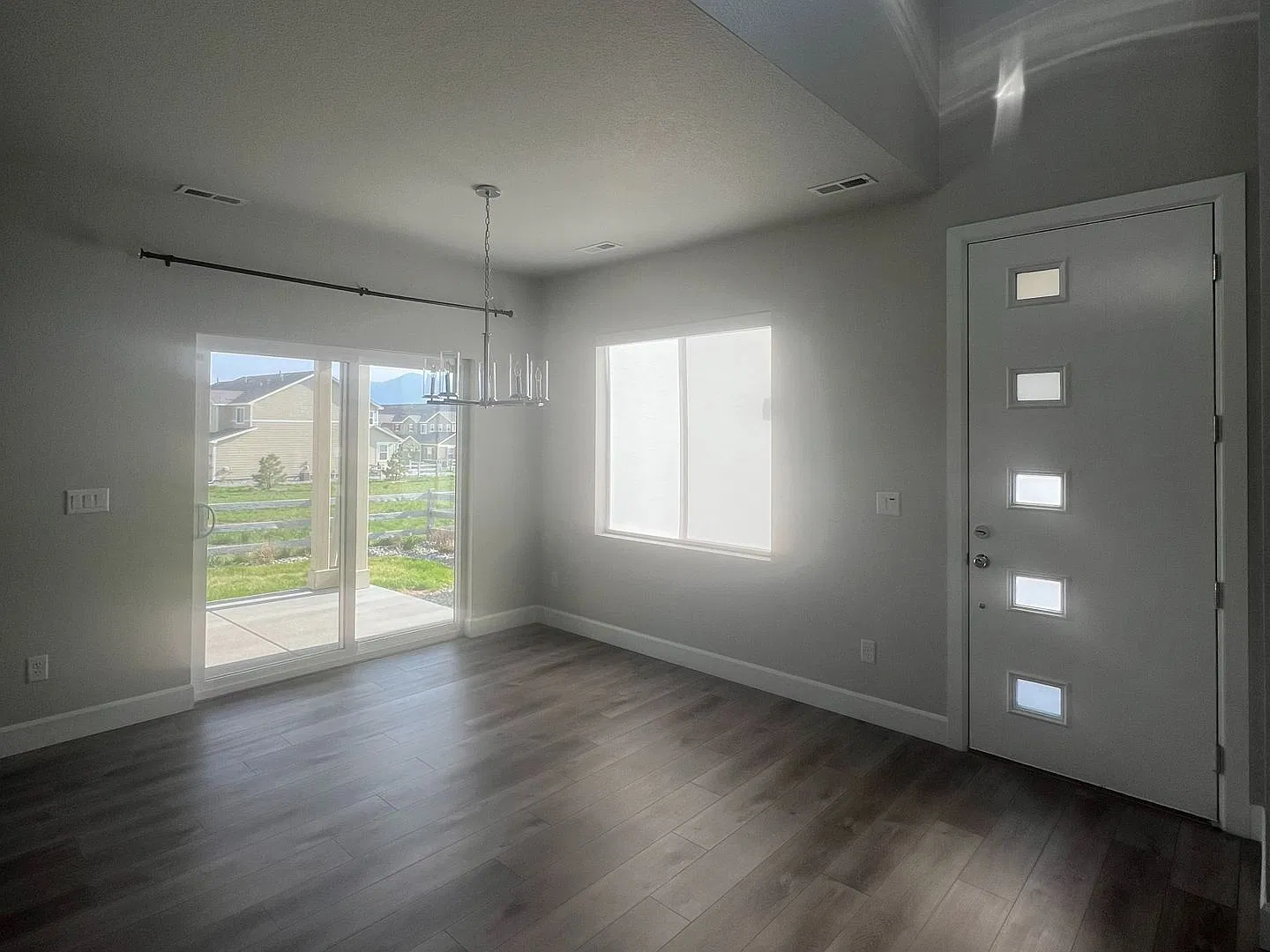 Stunning Monument Villa Available Now! — Photo 3