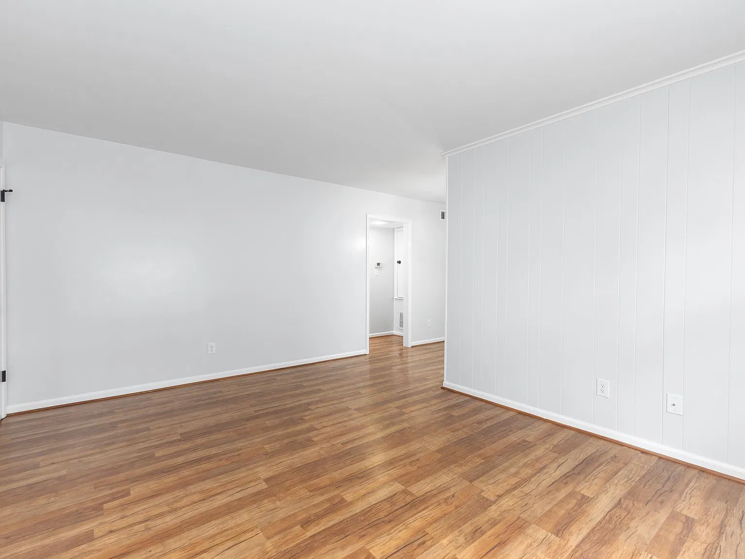 1 bed, 1.0 bath, 694 sqft, $1,000 — Photo 4