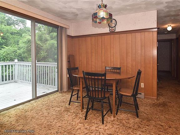 5th image of 35 Glen Dr