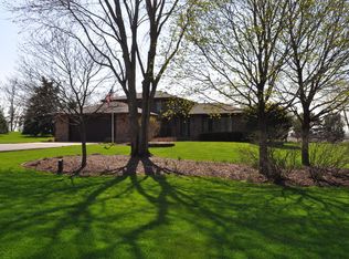 23564 S Highland Dr, Manhattan, IL 60442