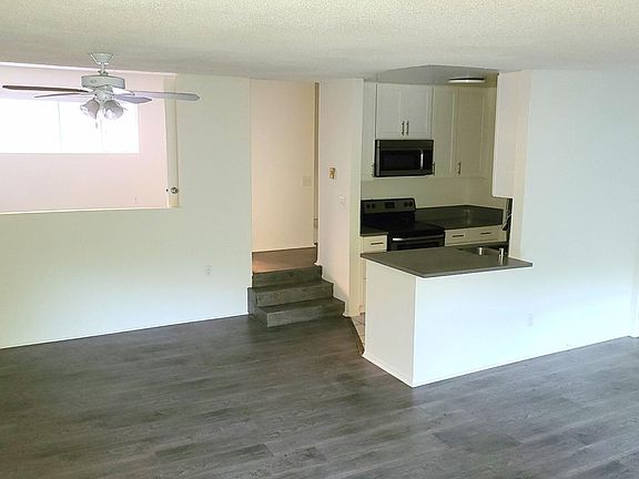 2nd image of 909 Westbourne Dr #2112