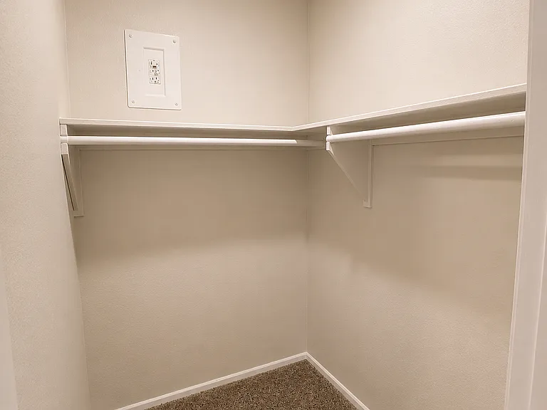 Signal Hill Flats — Photo 19
