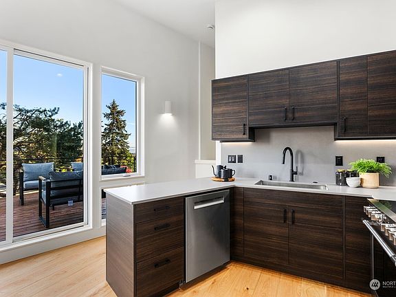 5th image of 5199 S Spencer Street