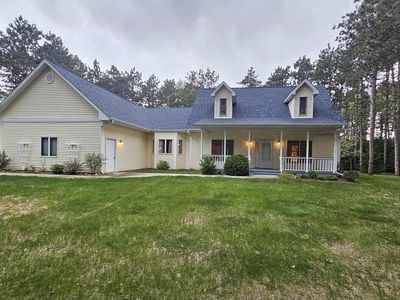 N1743 CATHERINE WAY, Waupaca, WI, 54981