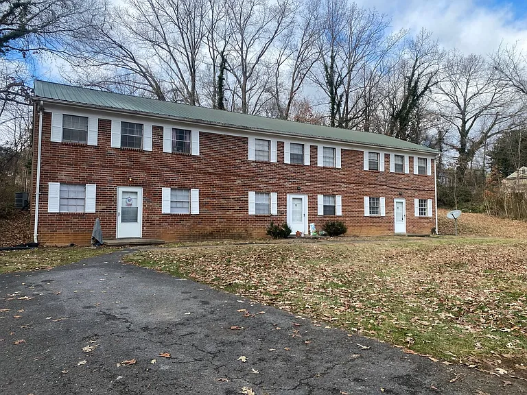 206 Pinecrest Dr — Photo 12