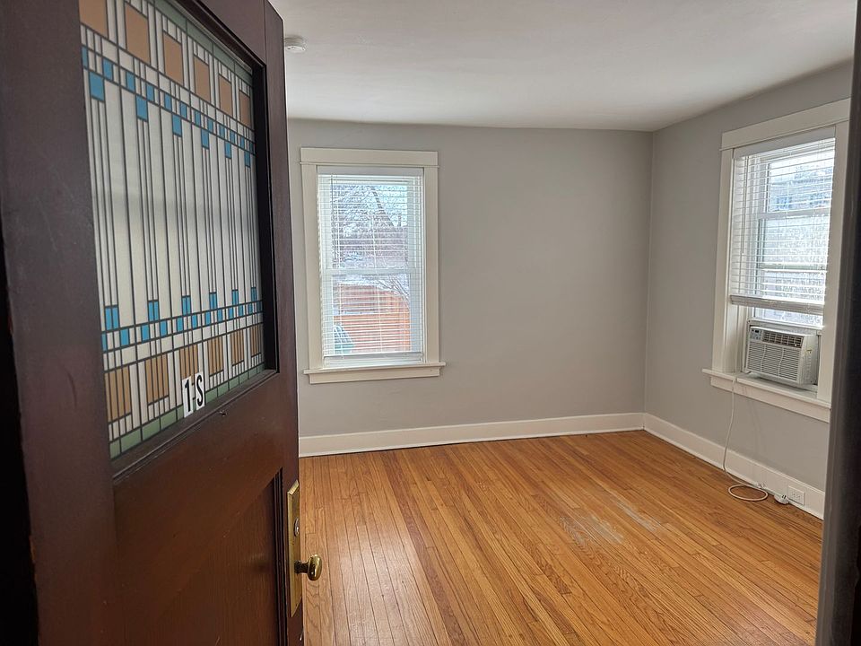 1st image of 3538-3540 Hereford St #3540-1S