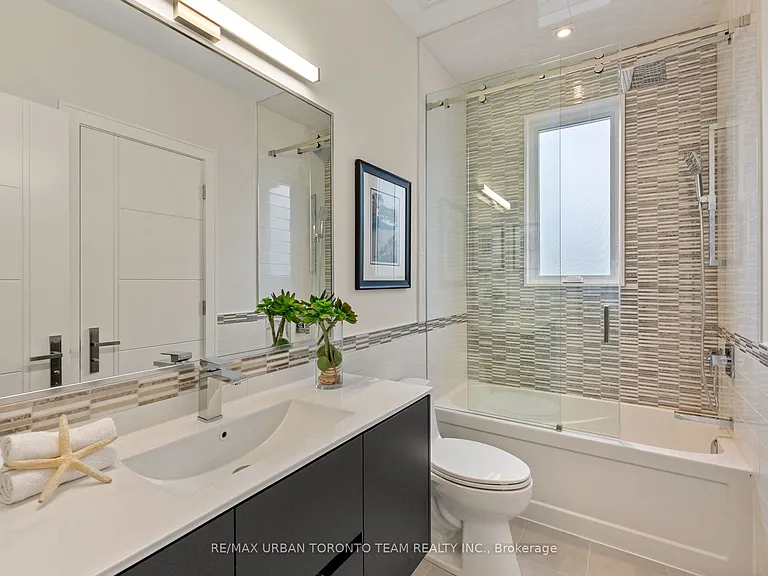 4 Drake Cres — Photo 20