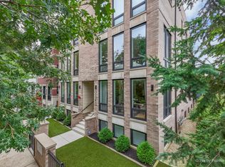 2640 N Bosworth Ave #Phs, Chicago, IL 60614