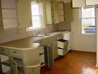 2nd image of 2653 Jefferson Dr SE
