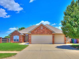 12212 Kimberlyn Rd, Oklahoma City, OK 73162