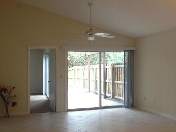 3rd image of 1500 Cove Landing Dr