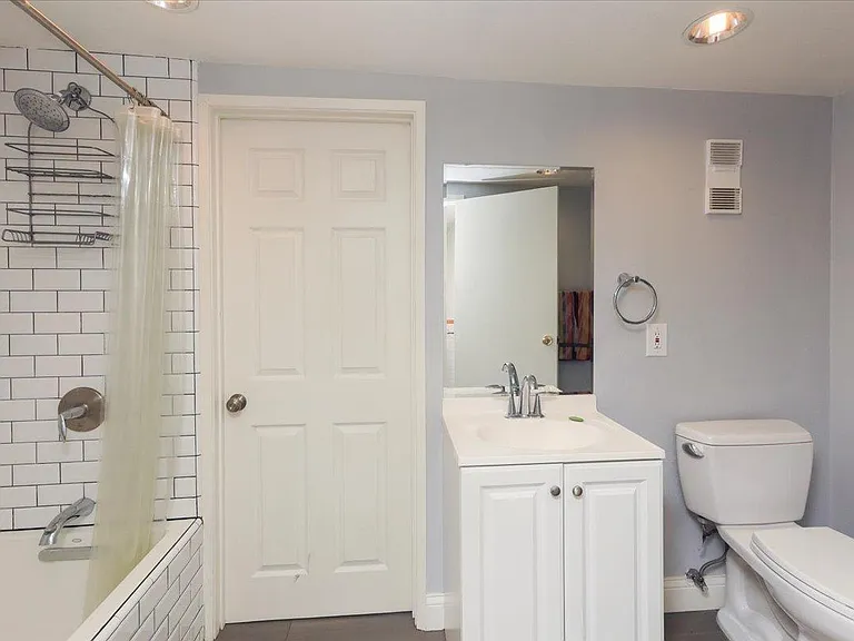 1815 Butler Ave #115 — Photo 25