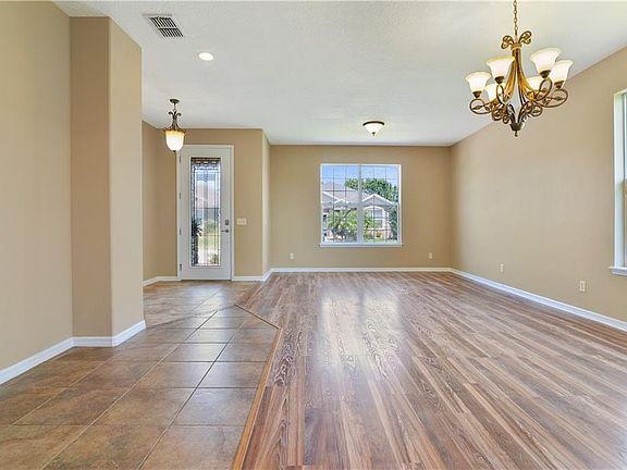 3rd image of 1453 Lexington Ave
