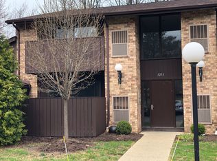 3253 Mayfield Rd APT 17, Cleveland Heights, OH 44118