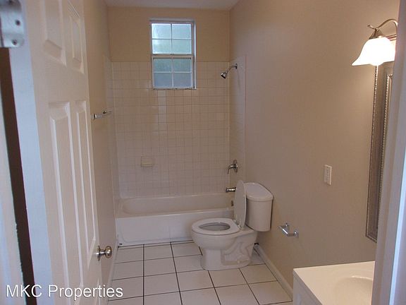 3rd image of 2404 Gravier St