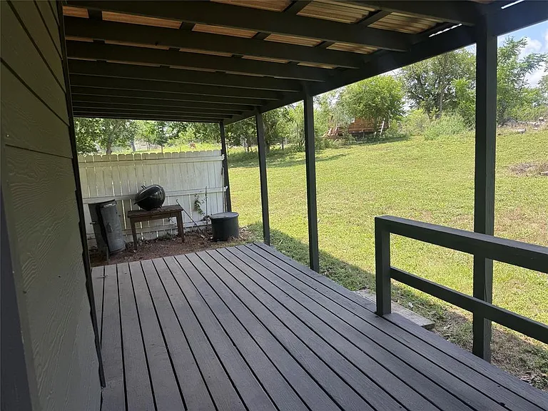 1825 E Pierce St — Photo 12