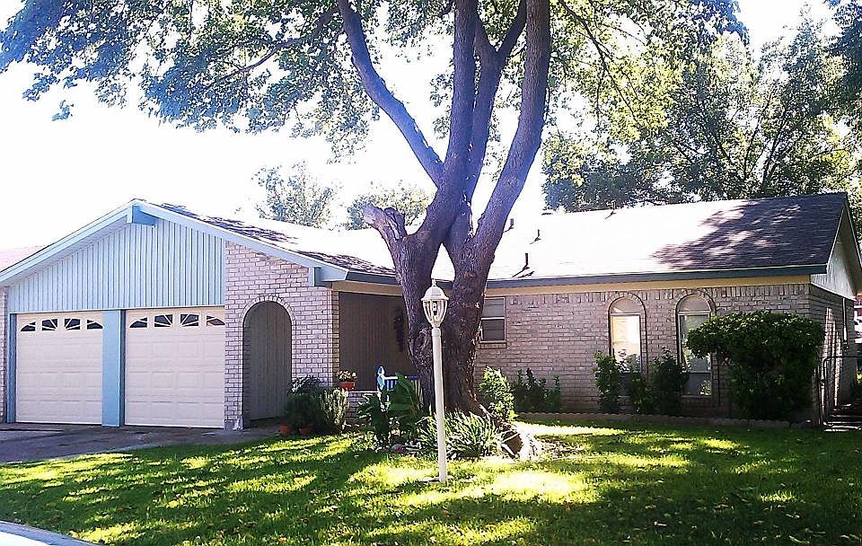 1st image of 329 Carol Dr
