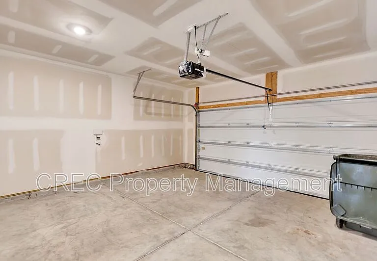 575 Wayton Cir — Photo 12