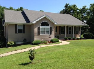 1228 W Douglas St, Nevada, MO 64772