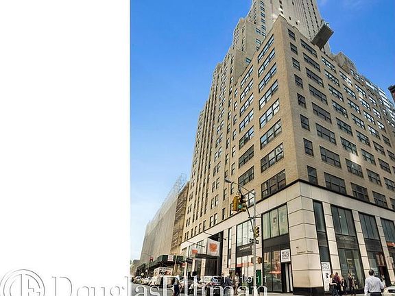 5th image of 88 Greenwich St APT 421