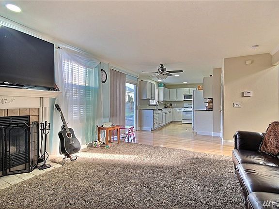 4th image of 20001 73rd Avenue Ct E