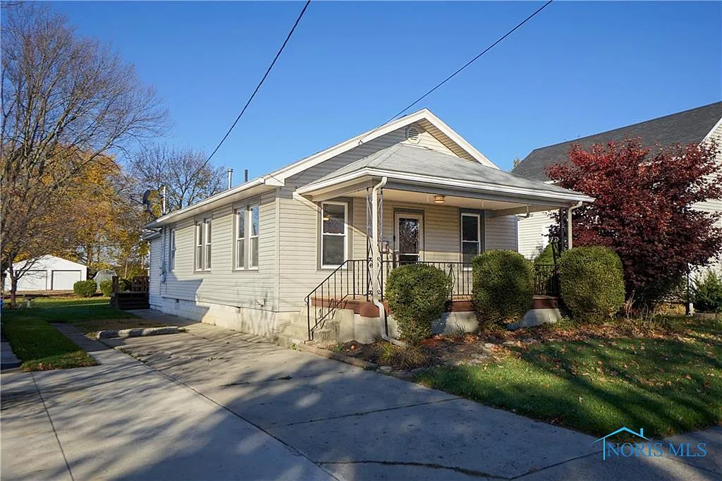320 Portz Ave photo 1