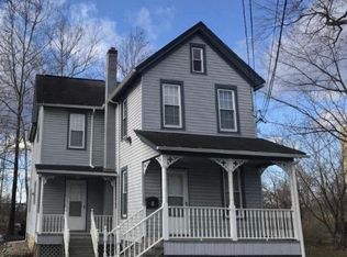 9 Elm St, Stroudsburg, PA 18360