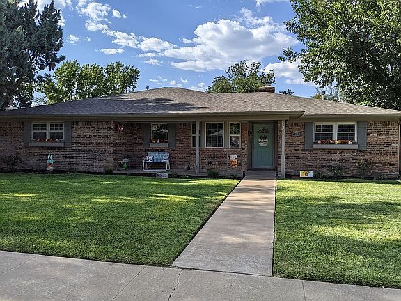 2nd image of 6218 Estacado Ln