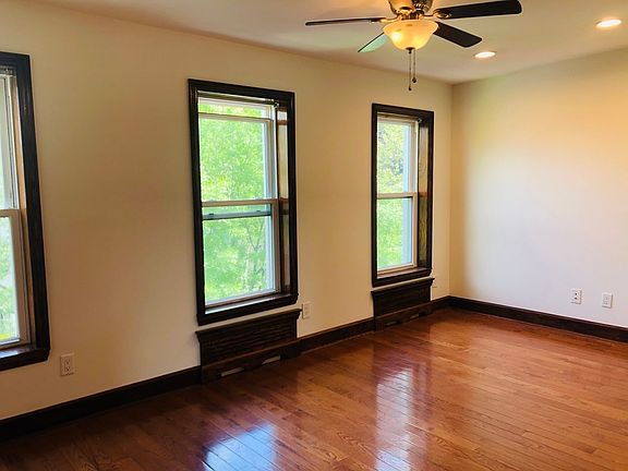 4th image of 222 11th St #3A