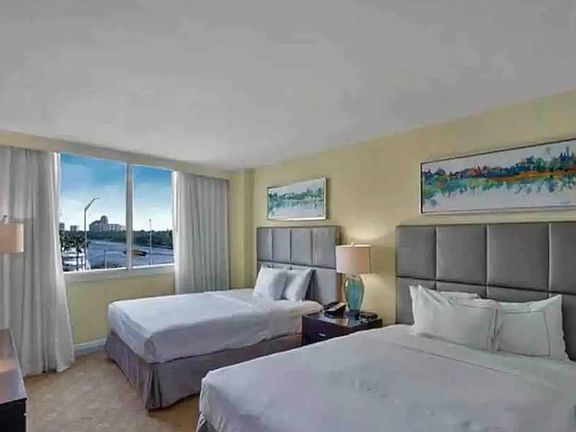 4th image of 2670 E Sunrise Blvd #434