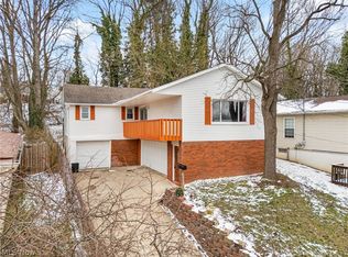 405 Baldwin Rd, Akron, OH 44312