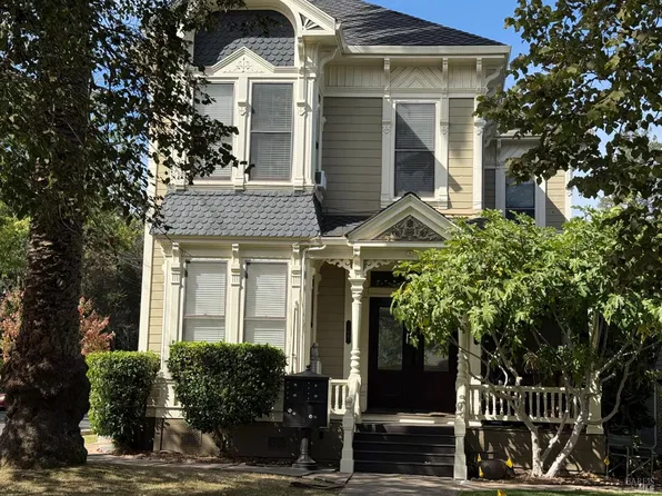 705 Seminary Street, Napa, CA 94559