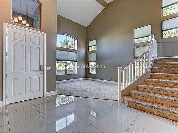 4th image of 41 Queen Valley Ct