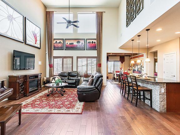 4408 S DANTE GR ROOM