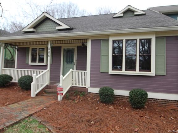 2nd image of 406 Windsor Ln #406
