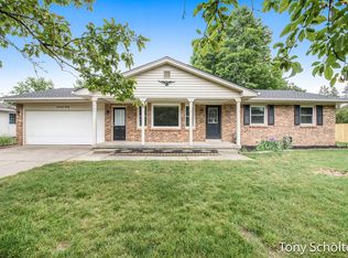 1720 Woodview St, Jenison, MI 49428
