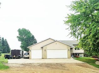 26012 Middle Dr, Hartford, SD 57033