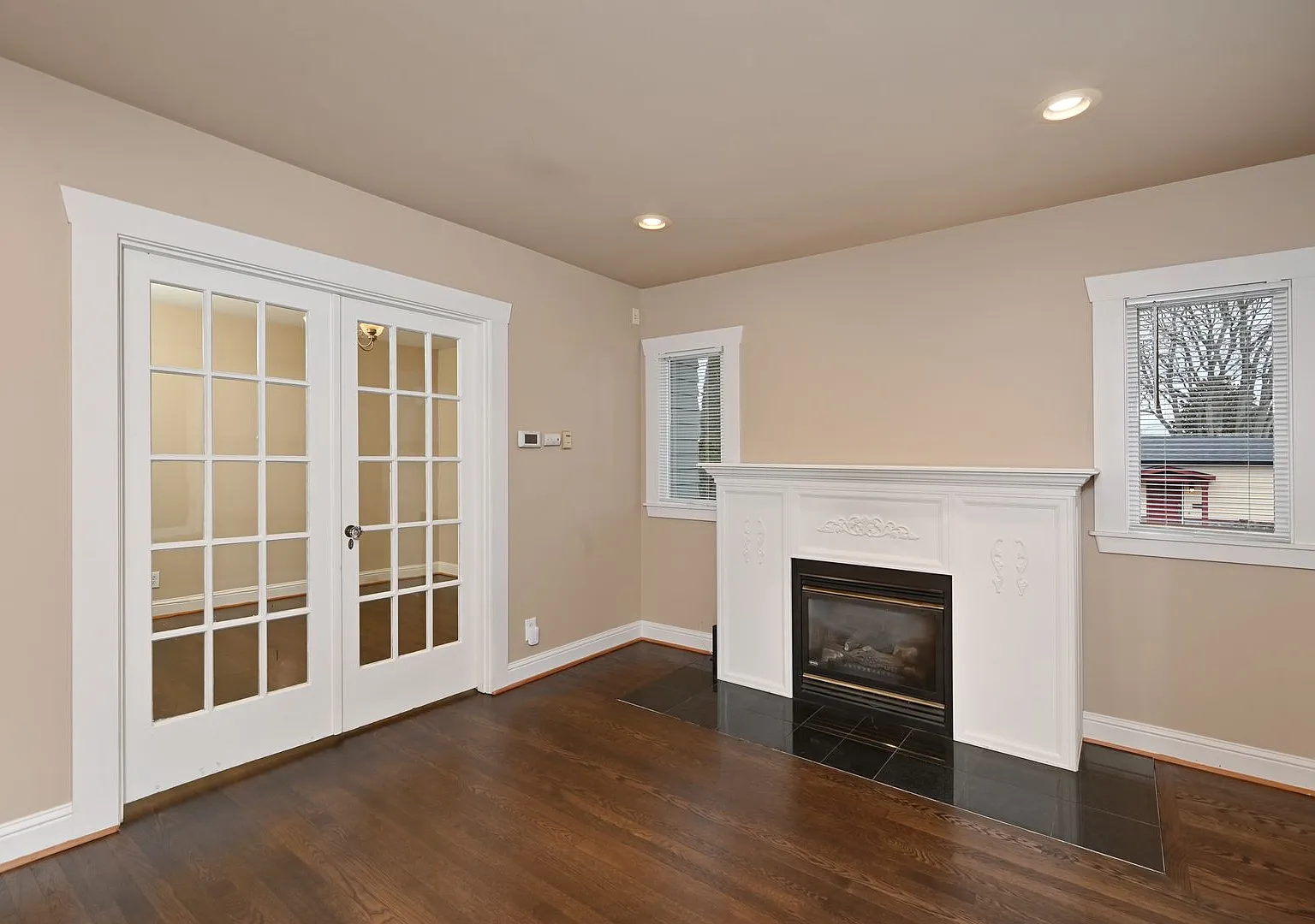 Charming 3 Bedroom/2 Bath Craftsman Home for Lease in Phinney/Greenlake — Photo 4