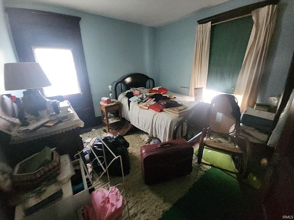3rd image of 921 High St
