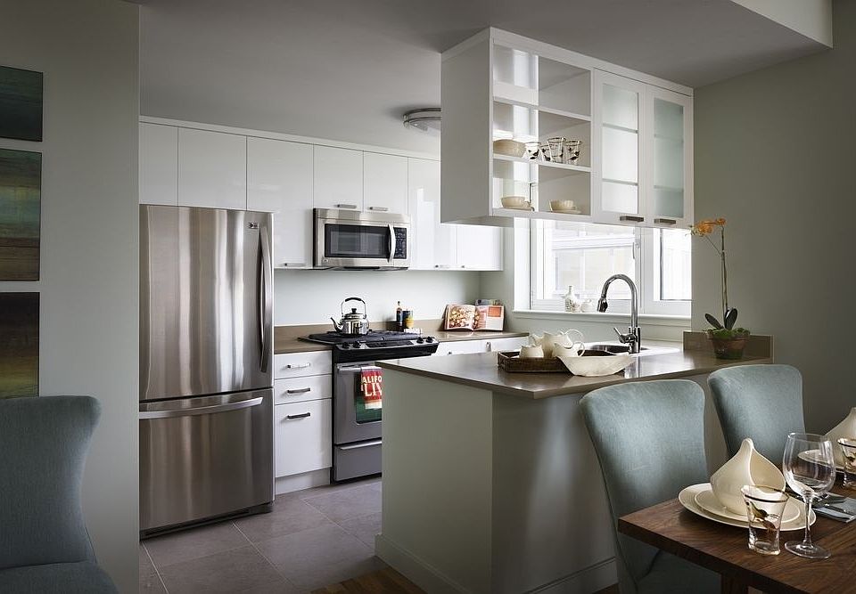 1st image of 405 Main St APT 7Q