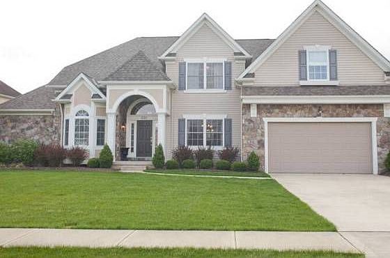 1st image of 601 Spruce Dr