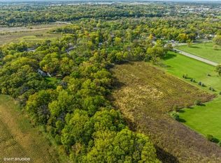 912 Main Street Rd, Spring Grove, IL 60081