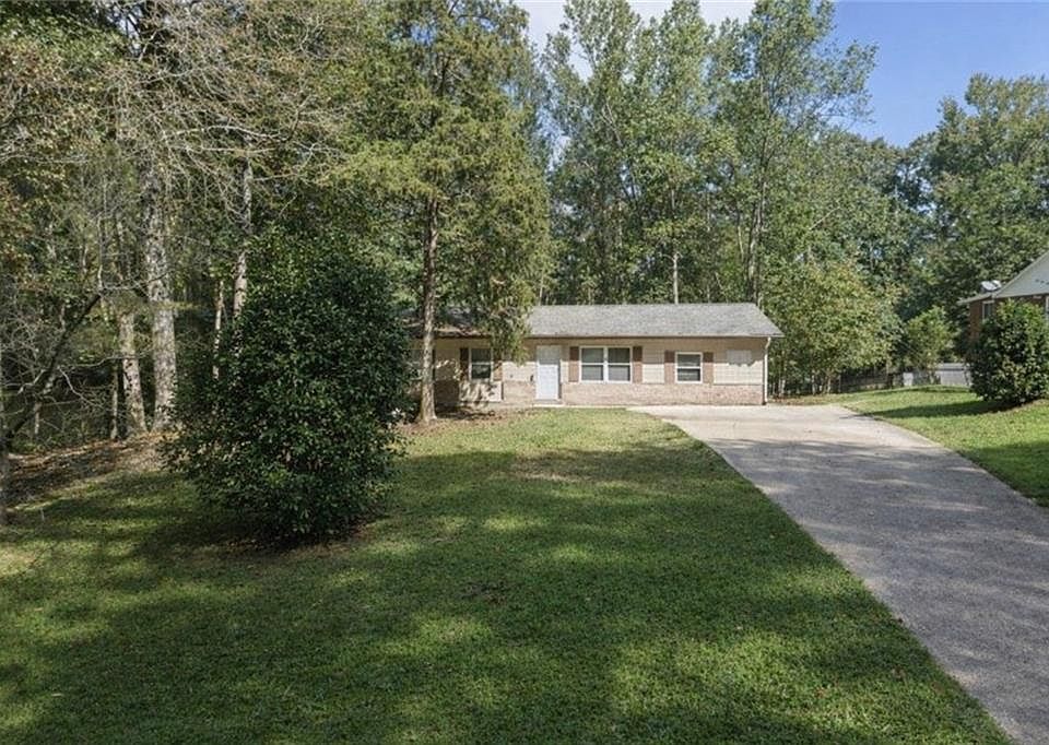 1st image of 676 Hog Liver Rd