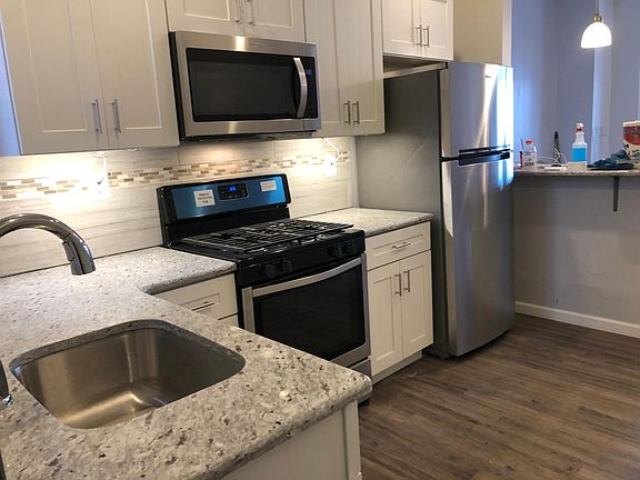 2nd image of 2121 S 11th St Floor 1-1100