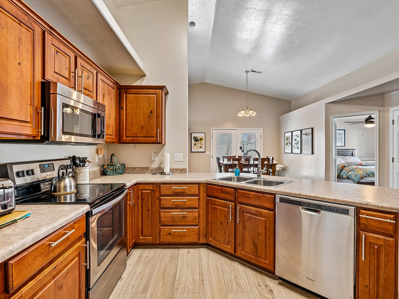 233 N Erastus Dr — Photo 4