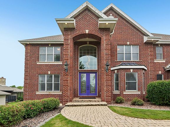 3rd image of 25 Turnwood Cir