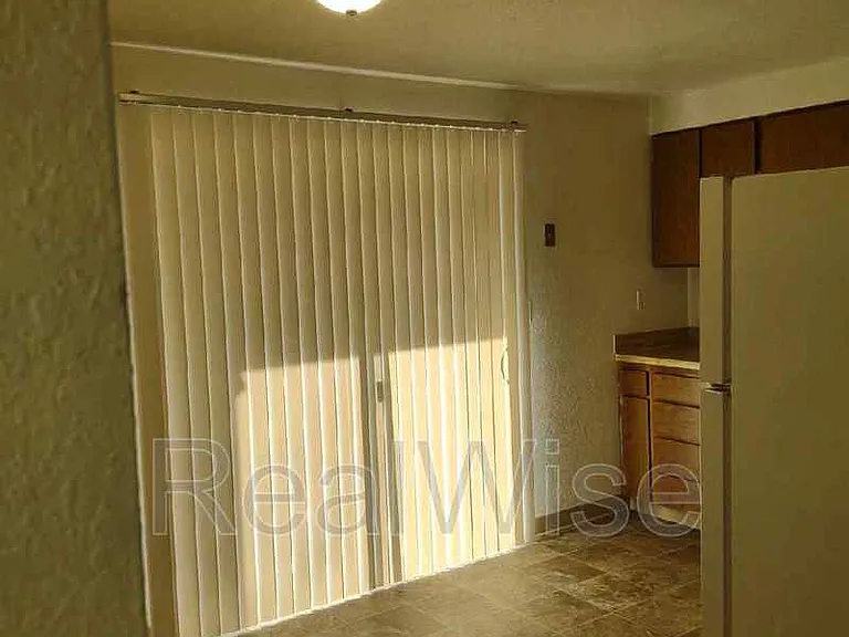 104 NW Mercy Hills Dr — Photo 8