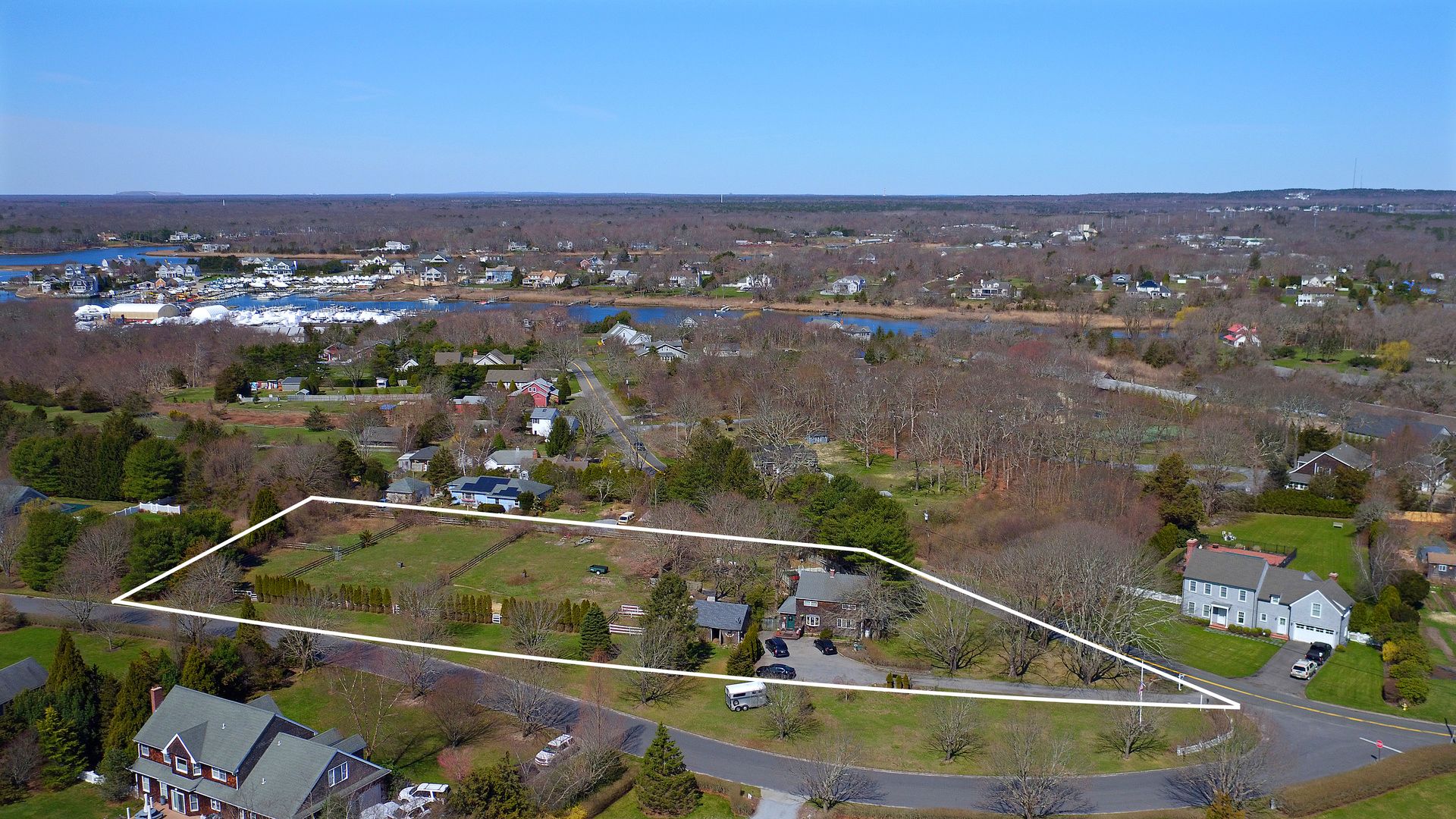 16 Dock Rd, Remsenburg, NY 11960 Out East