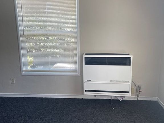 4th image of 2419-2421 San Pablo Ave #2421B